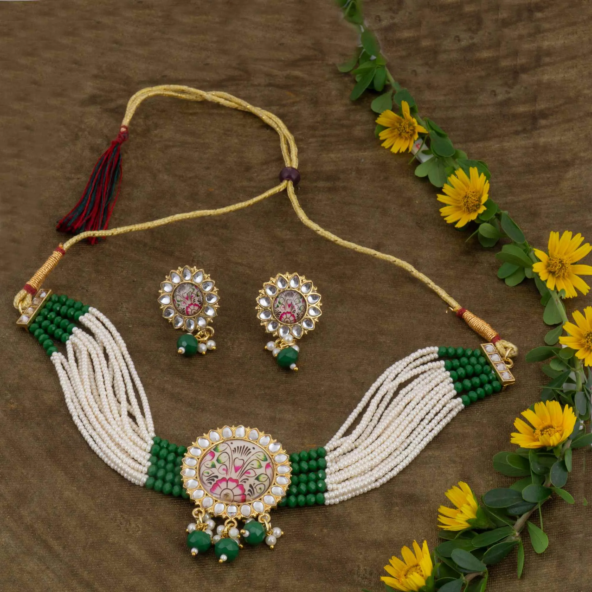 Dazzling Diamond, Pearl, Golden Choker