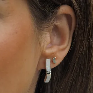 Flinder White Drift Stud Earrings