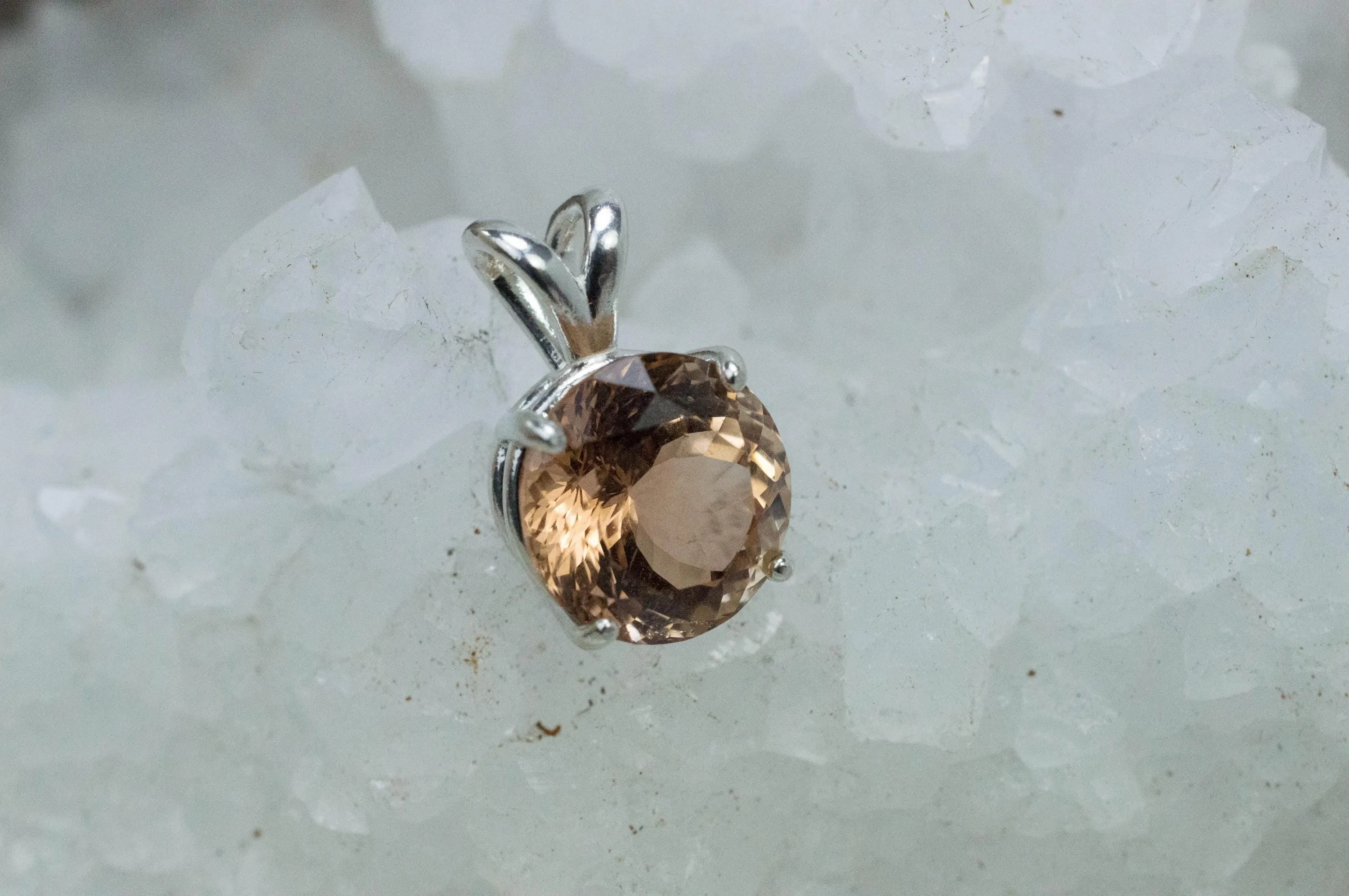 Topaz Pendant; Natural Untreated Ukraine Topaz; 6.445cts